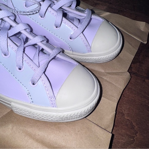 New Women’s Converse Chuck Taylor All Star Dainty Ox Vapor Purple - Picture 6 of 8